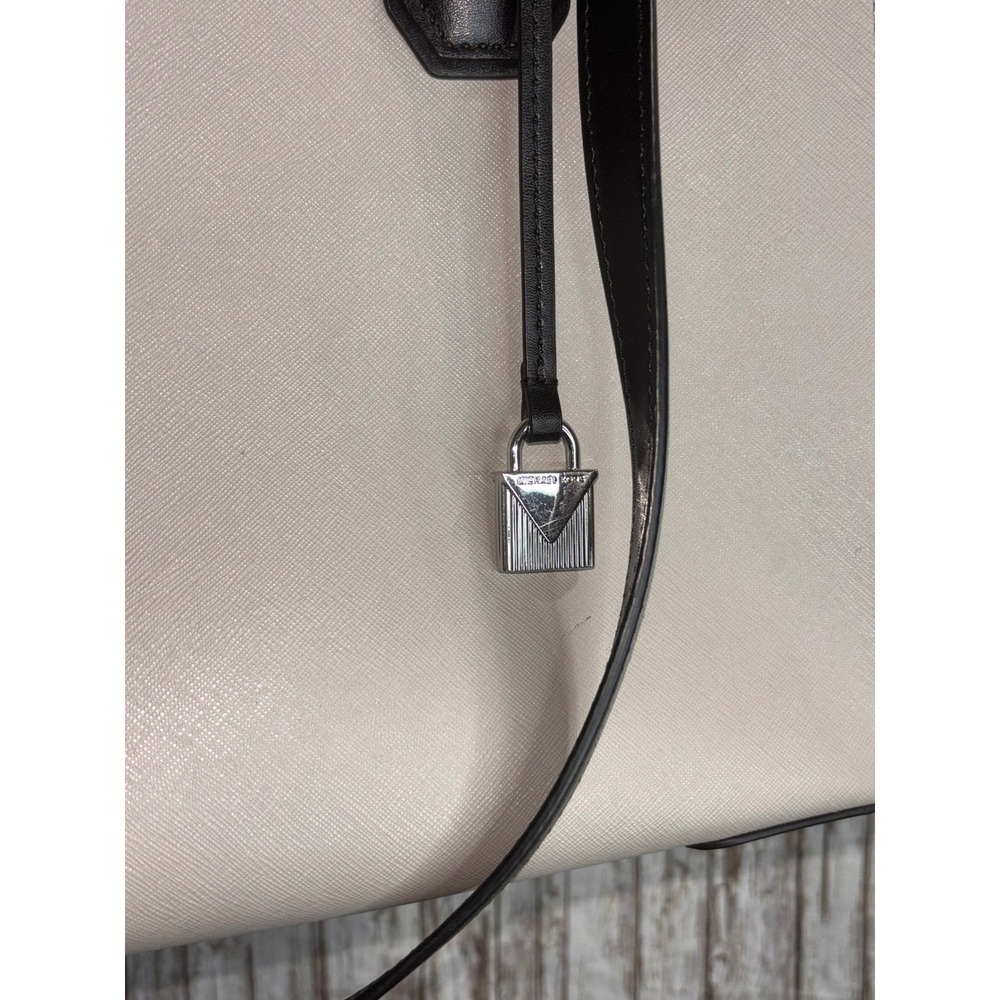 Michael Kors Pebble Large Colorblock Leather Tote Bag Grey Black White - GUC - Picture 5 of 9